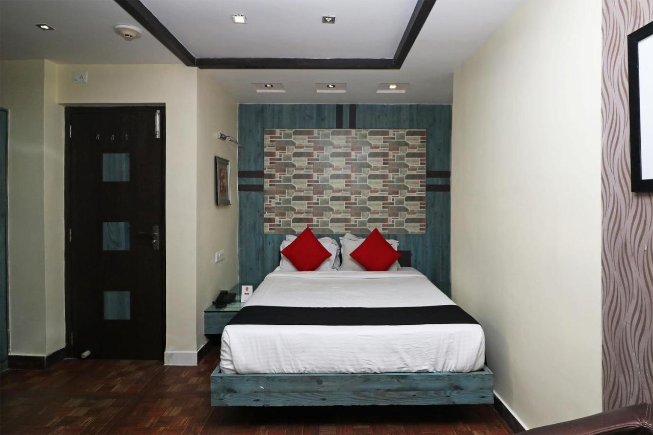 โฮเต็ล เฮฟเว่น Hotel โกลกาตา ภายนอก รูปภาพ